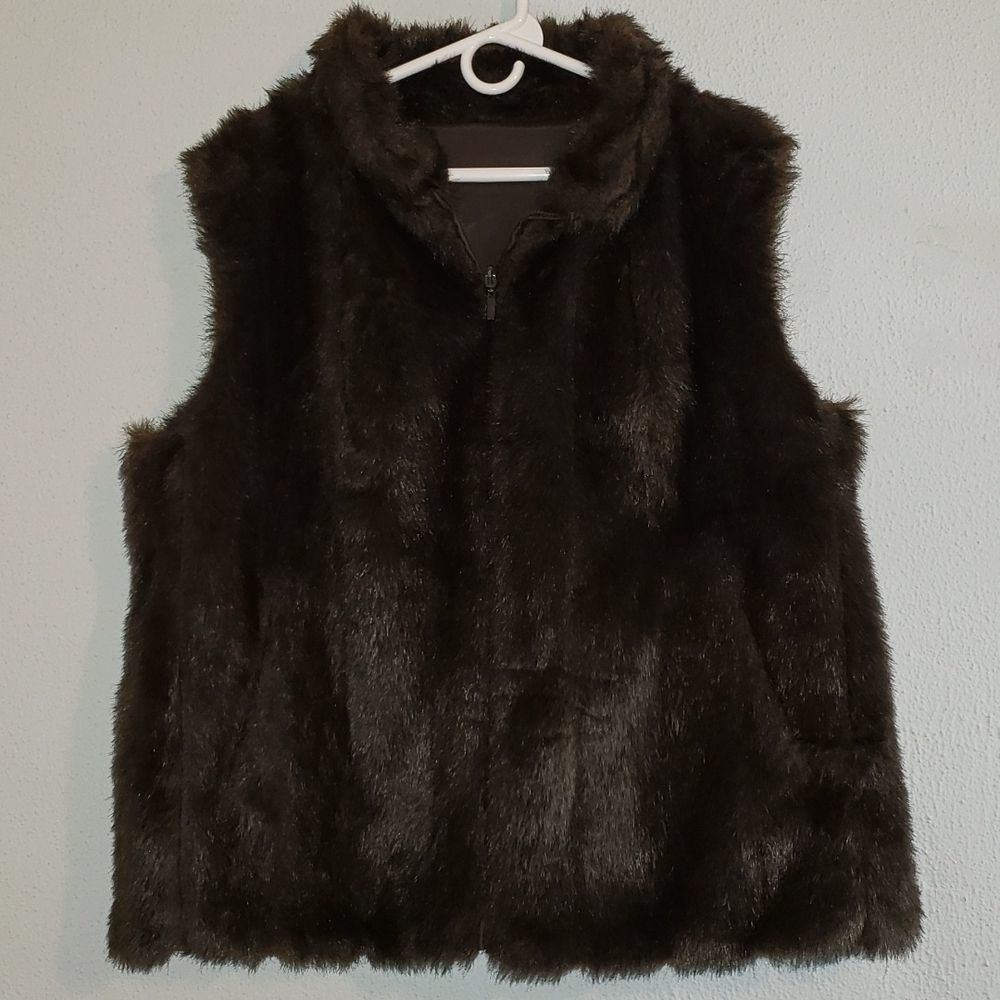 Cato Faux Fur Reversible Vest Size 22/24W‎